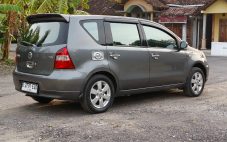 Nissan Livina XR 1.5 M/T Th’2008 istimewa