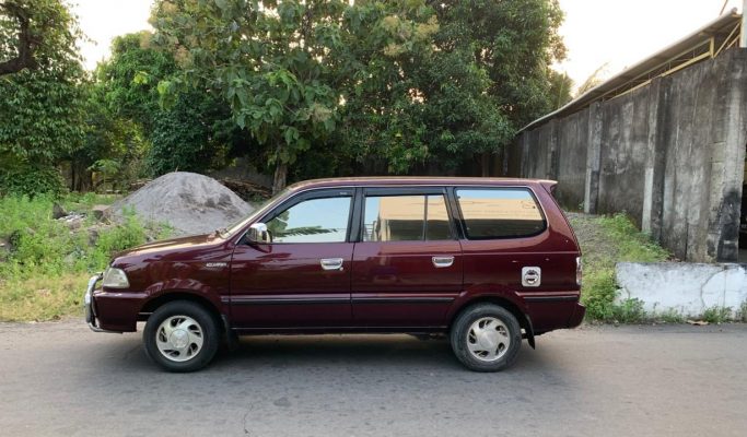 Kijang LGX 2.0 Th’2002 manual + asli AB Tgn-1 dari baru