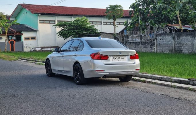 BMW N20 320i CKD A/T Th’2013