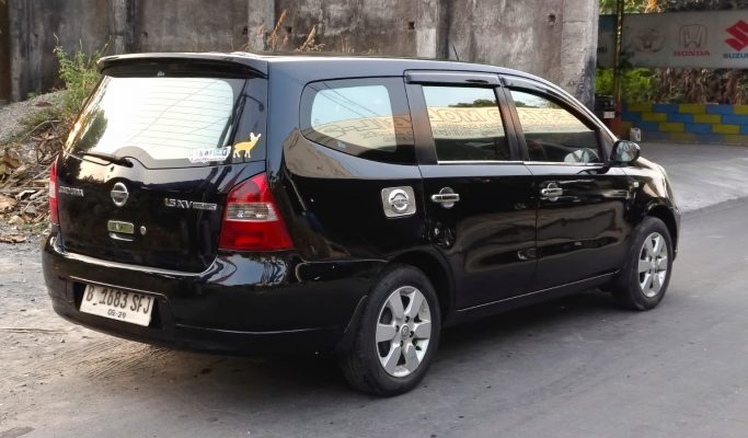 Grand Livina 1.5 XV A/T Th’2009