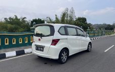 Freed PSD 1.5 A/T Th’2010 Istimewa